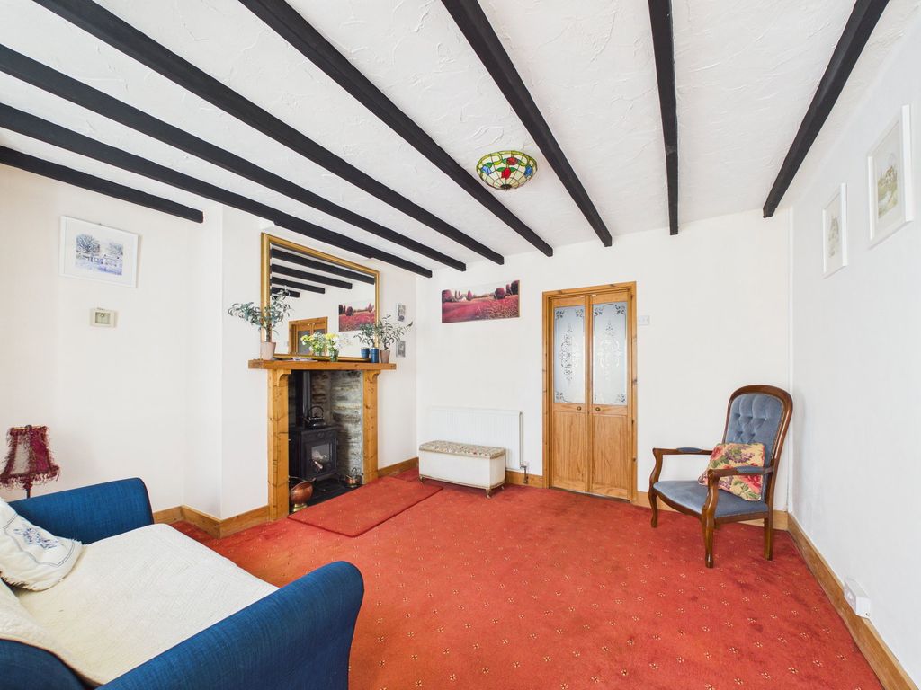 Property photo 2 of 24