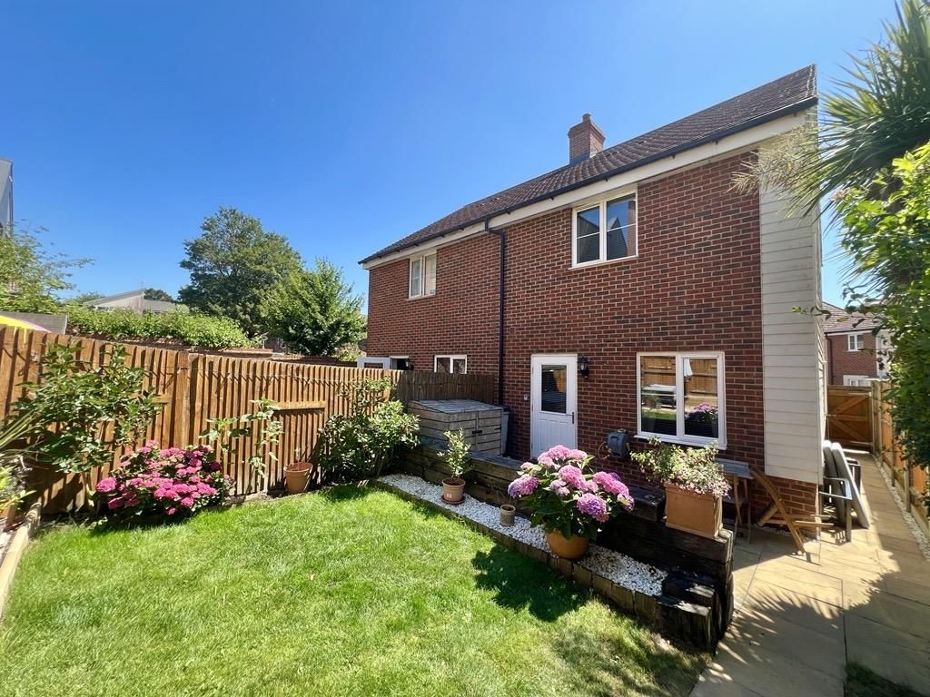 Property photo 1 of 18