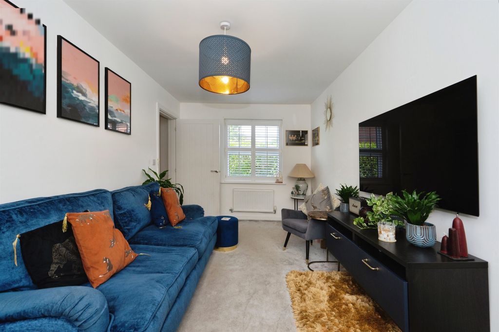 Property photo 2 of 18