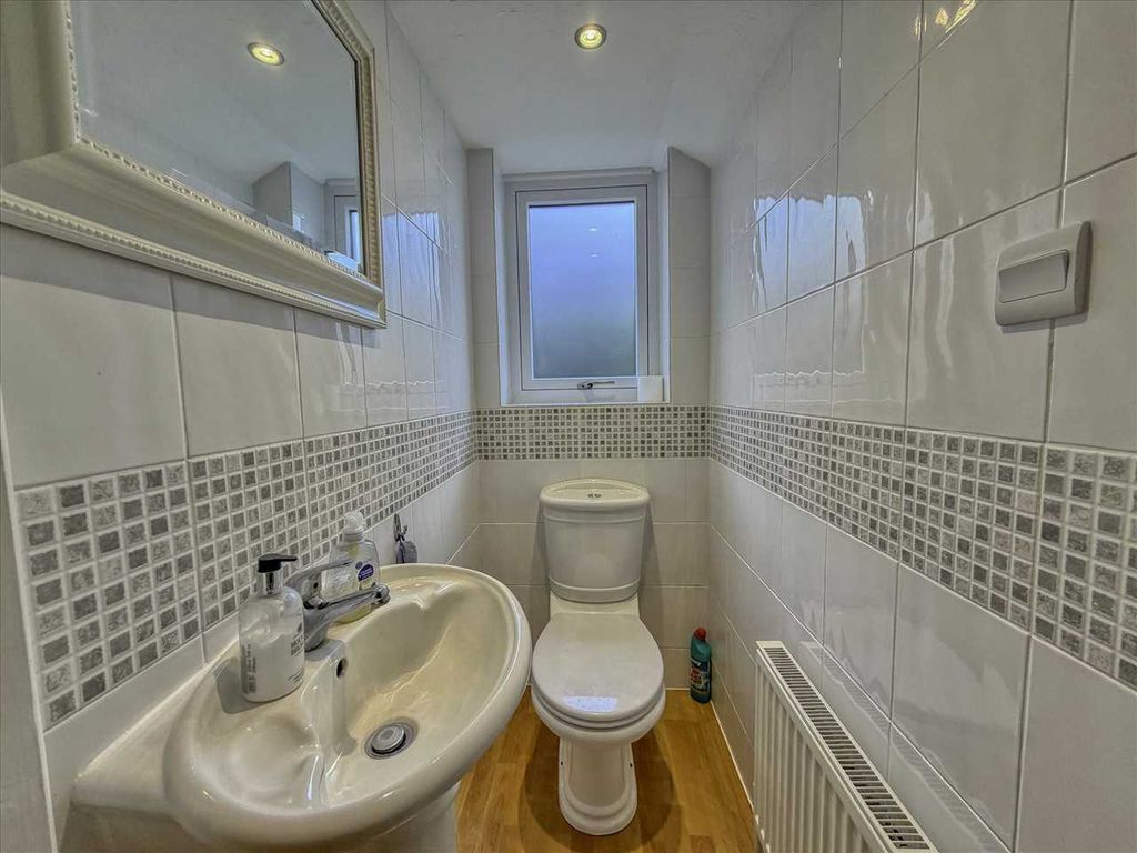 Additional image 6 of 4 bed detached house for saleThe Close, Frinton On Sea CO13
