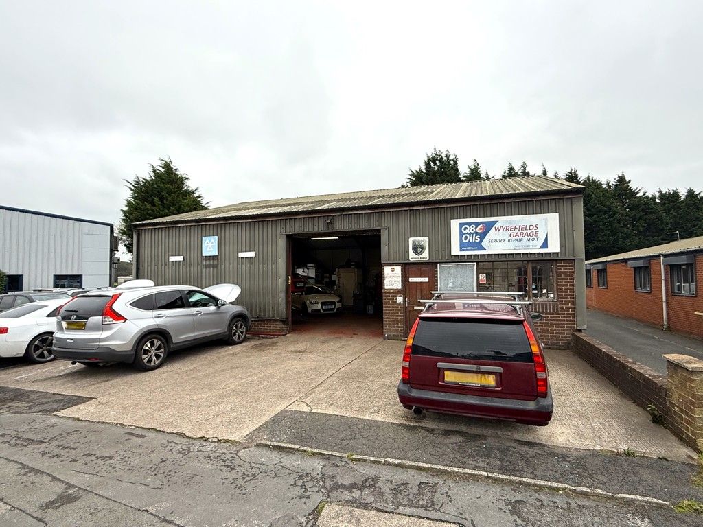 Property photo 2 of 7 Photo 2