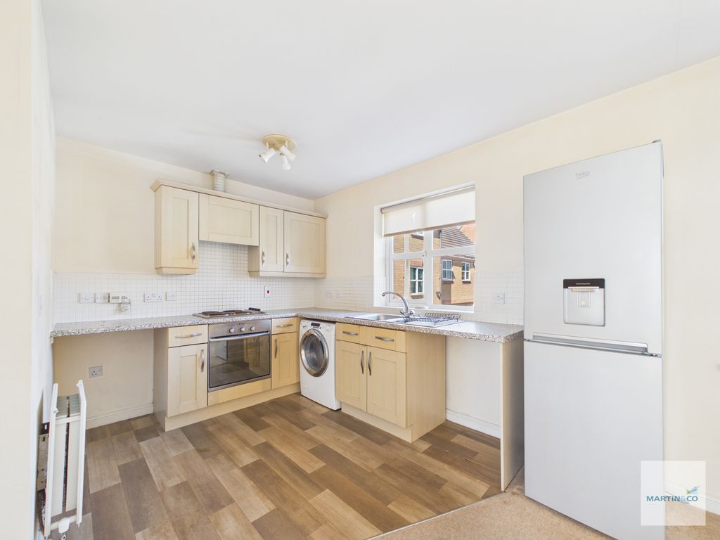 Property photo 3 of 10 Cam03394G0-Pr0489-Still002
