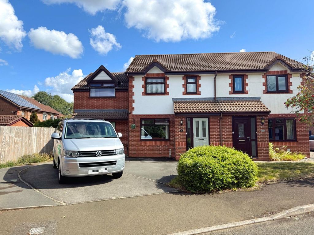 Property photo 1 of 27