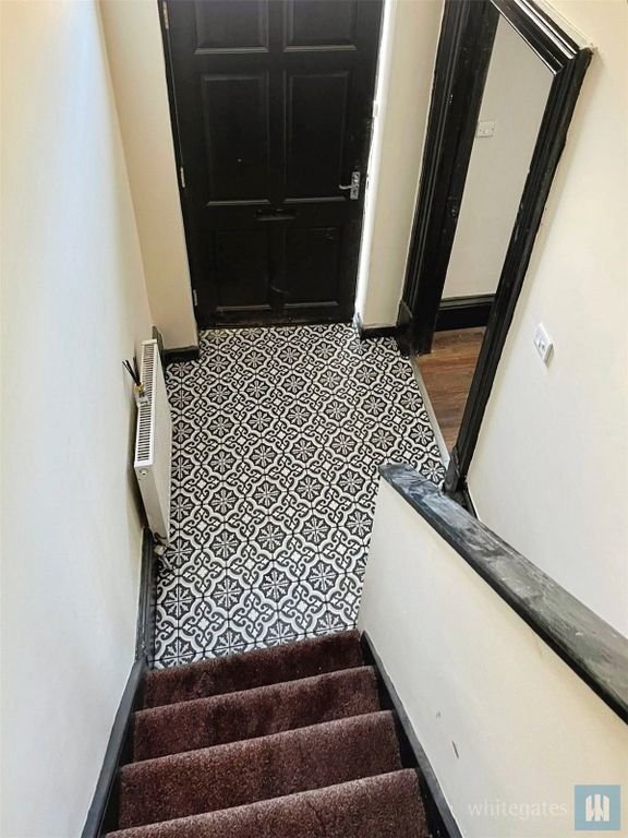 Property photo 2 of 17 Picture No. 28