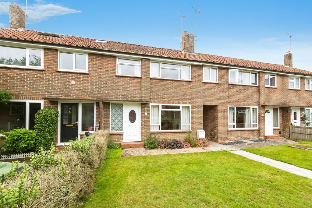 Property photo 1 of 17