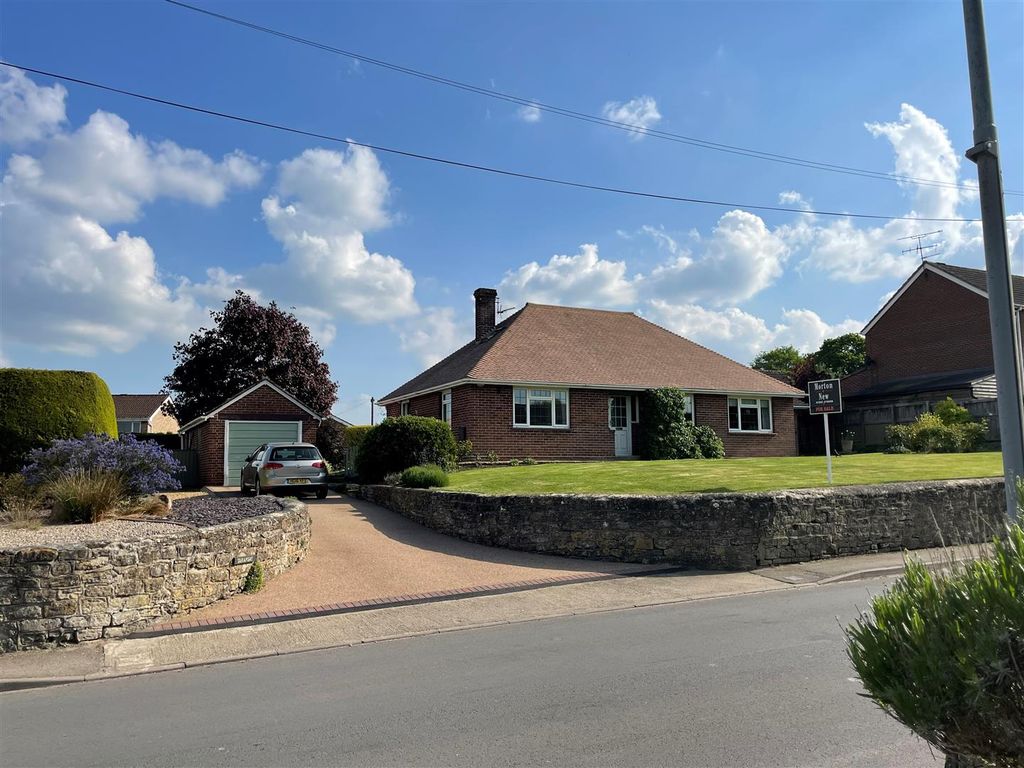 Property photo 1 of 12 Front