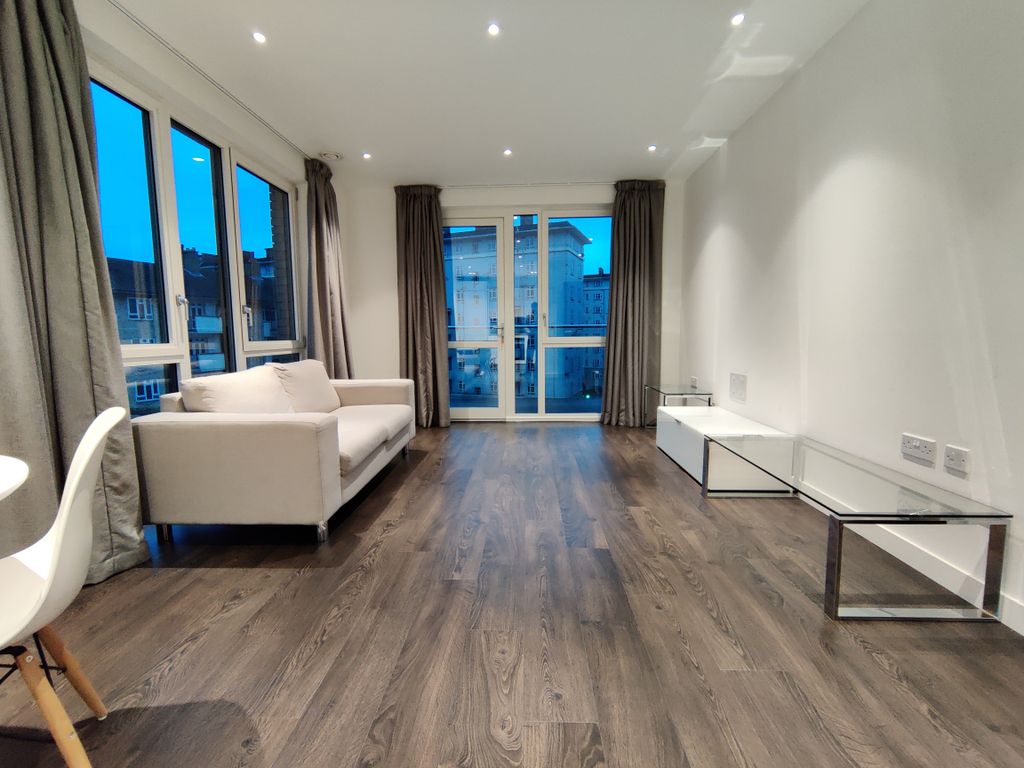 Property photo 2 of 7