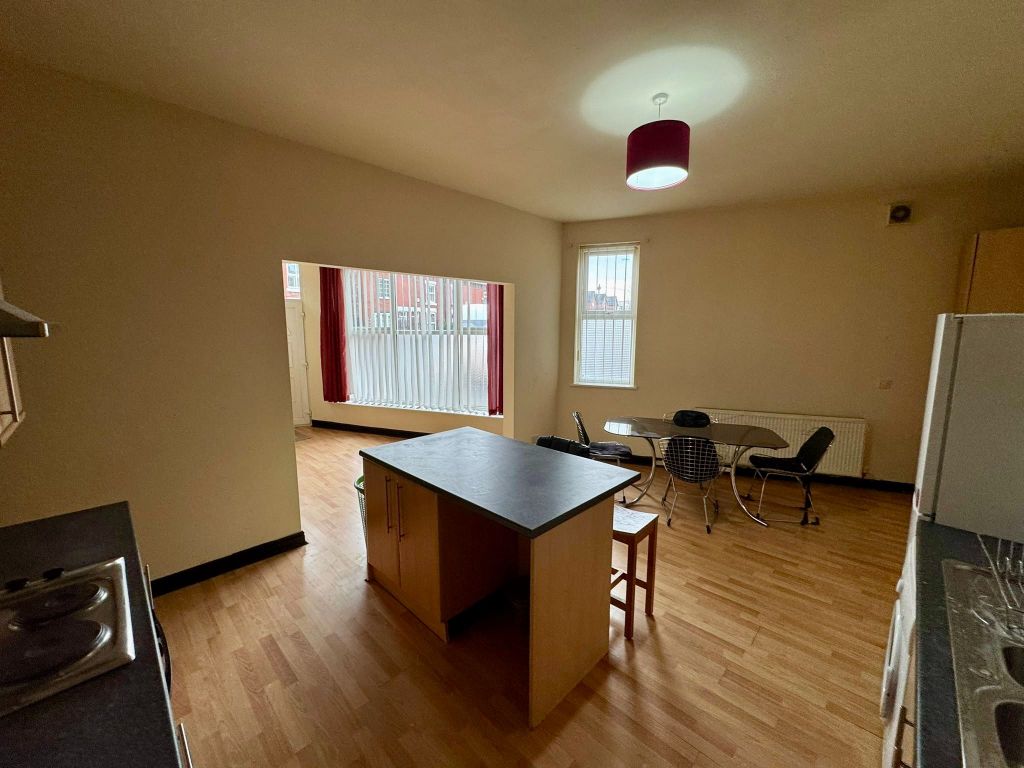 Property photo 2 of 12 Photograph 9