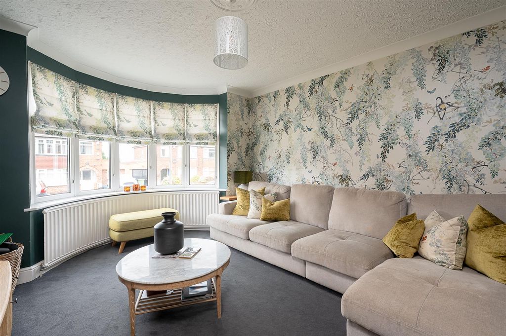 Property photo 3 of 19 Living Room