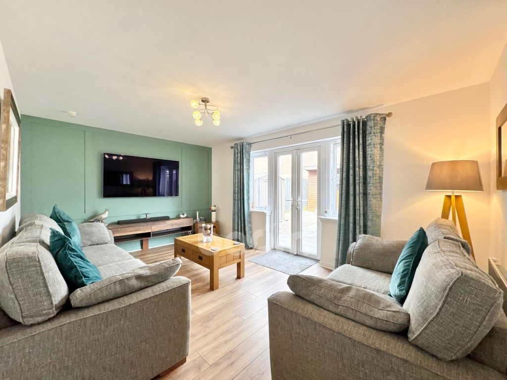 Property photo 2 of 30 Hallhill Wynd, Johnstone Lounge