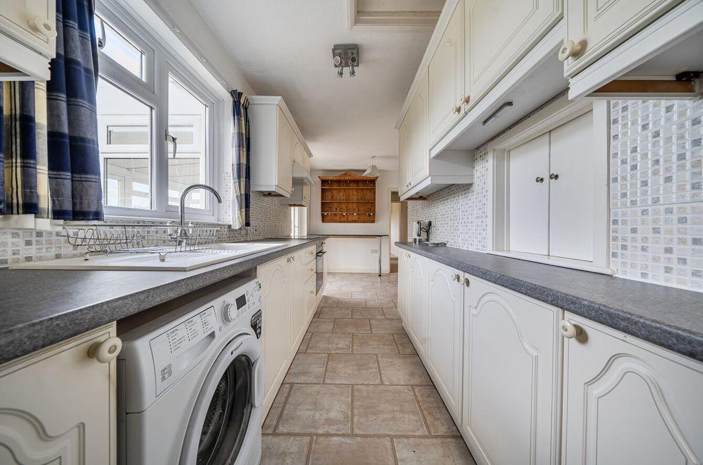 Property photo 3 of 19 1420745-7-69A1d6d...