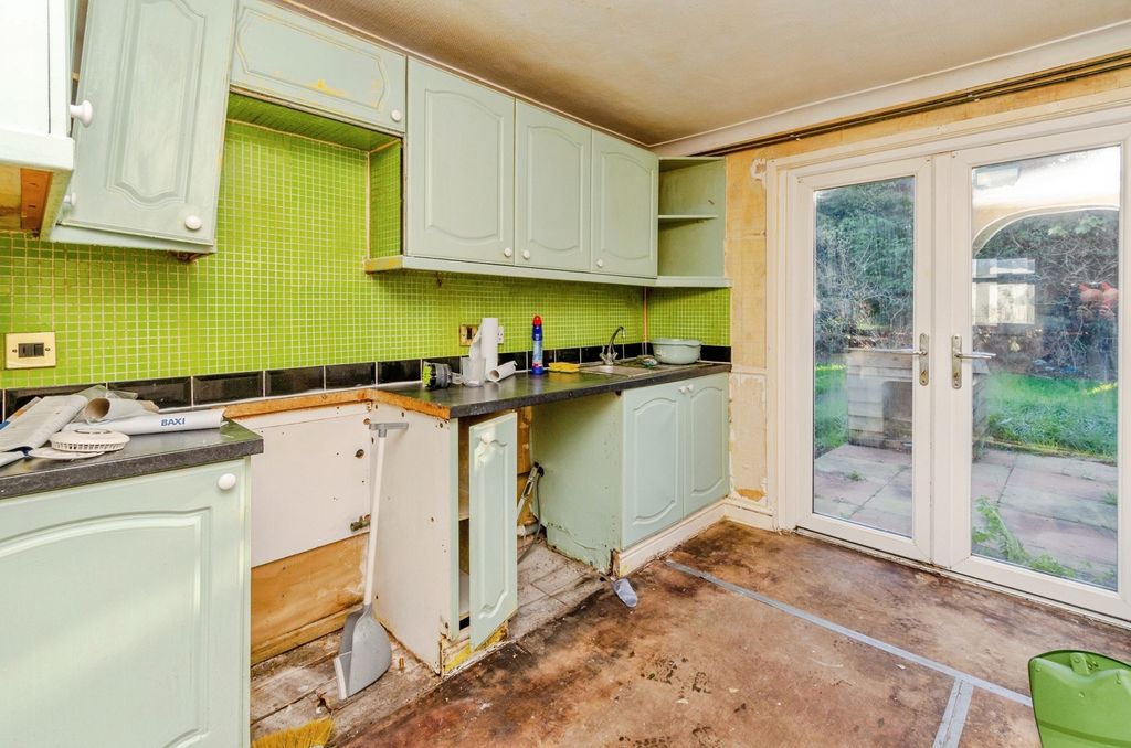 Property photo 3 of 18 Photograph