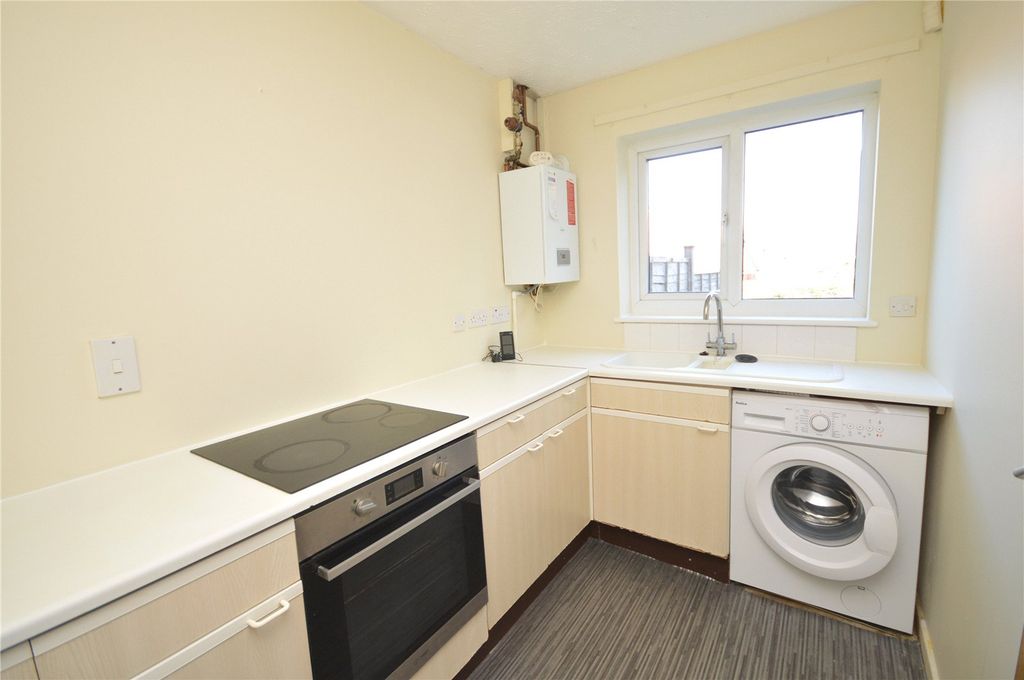 Property photo 2 of 12 Picture 2