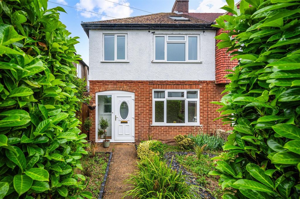 Property photo 1 of 27 Sandlands Road, 14- (21).Jpg