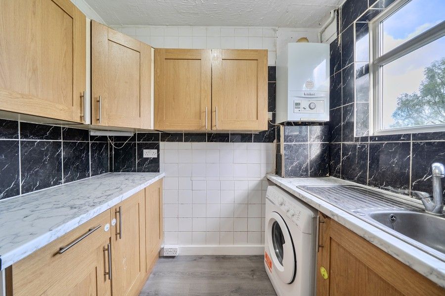 Property photo 2 of 20