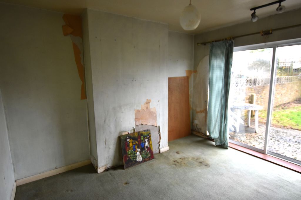 Property photo 3 of 7 Photo 7