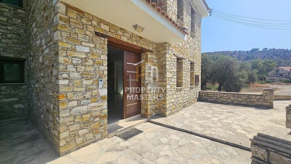 Property photo 3 of 24