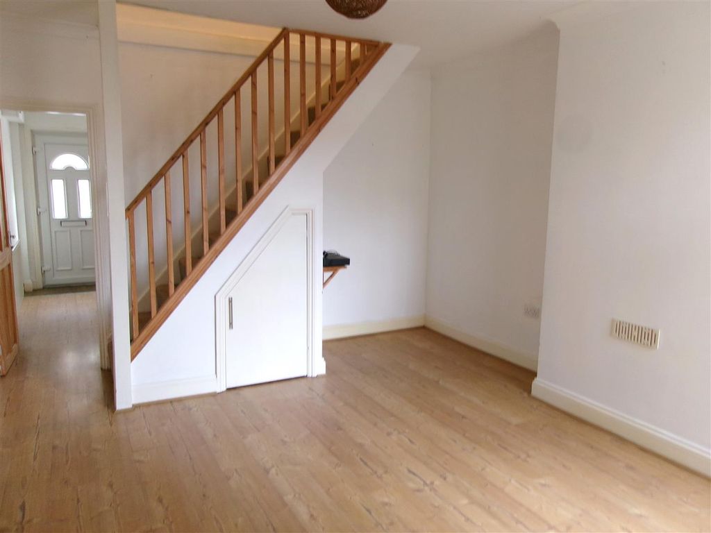 Property photo 3 of 9 Dining.Jpg