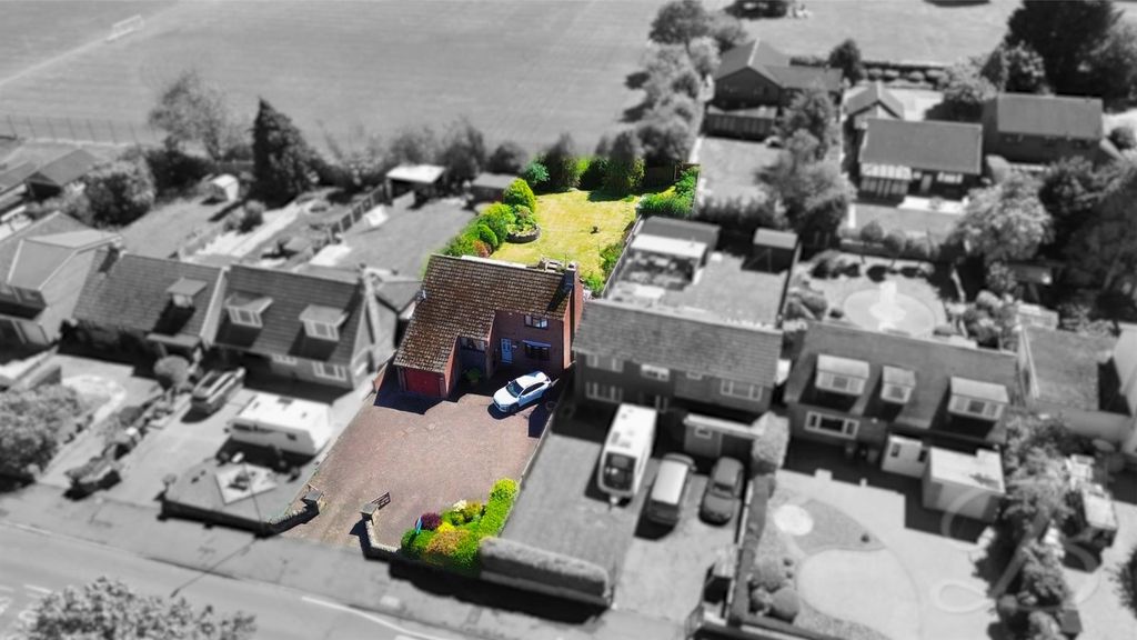 Property photo 1 of 32 Hzq7P4Mq.Png