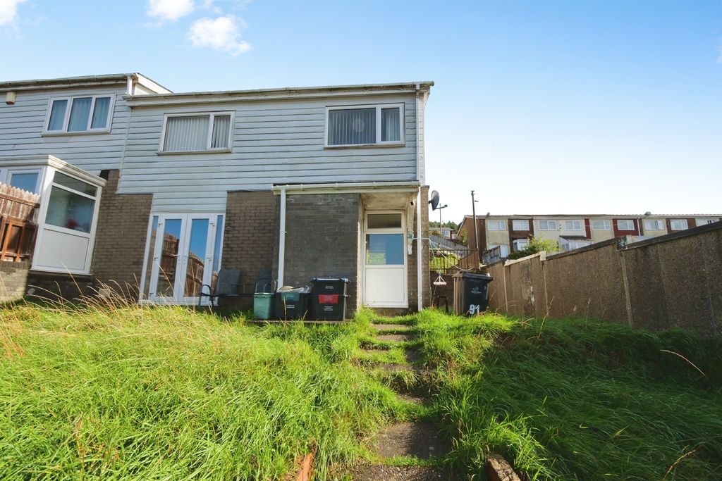 Property photo 1 of 30