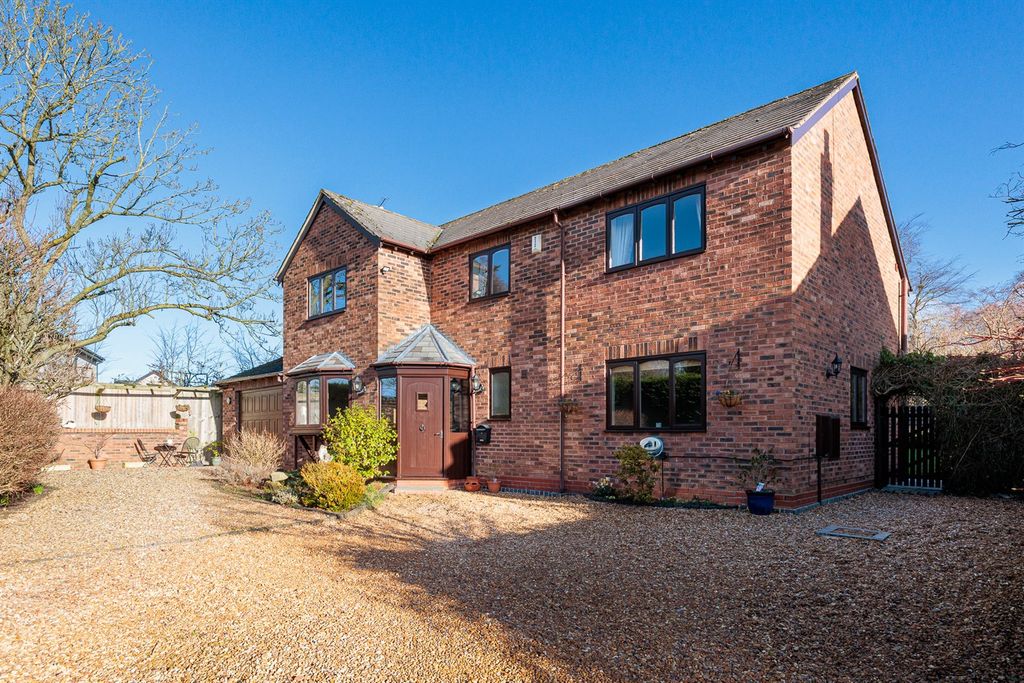 Property photo 1 of 20 (Main)