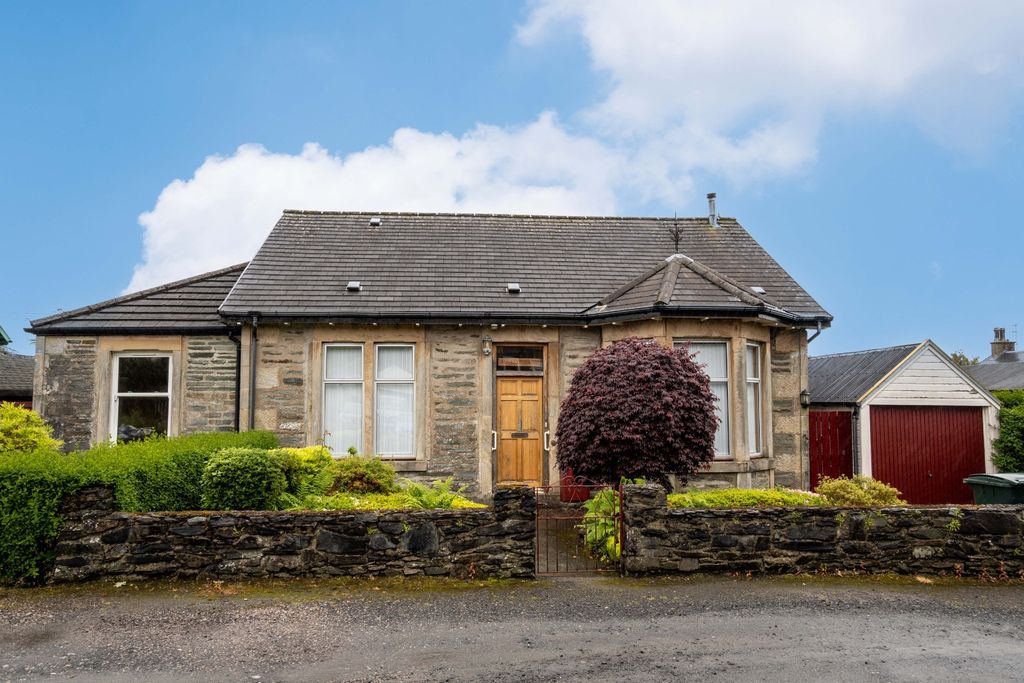 Property photo 1 of 28 4892711