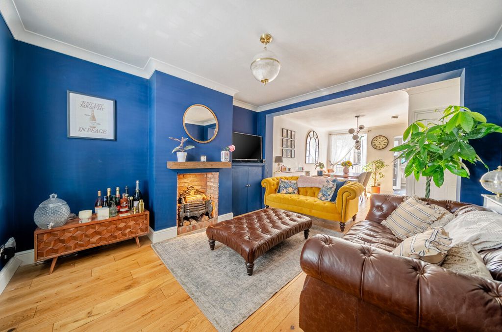 Property photo 2 of 22 1502601-1-6A74B27...