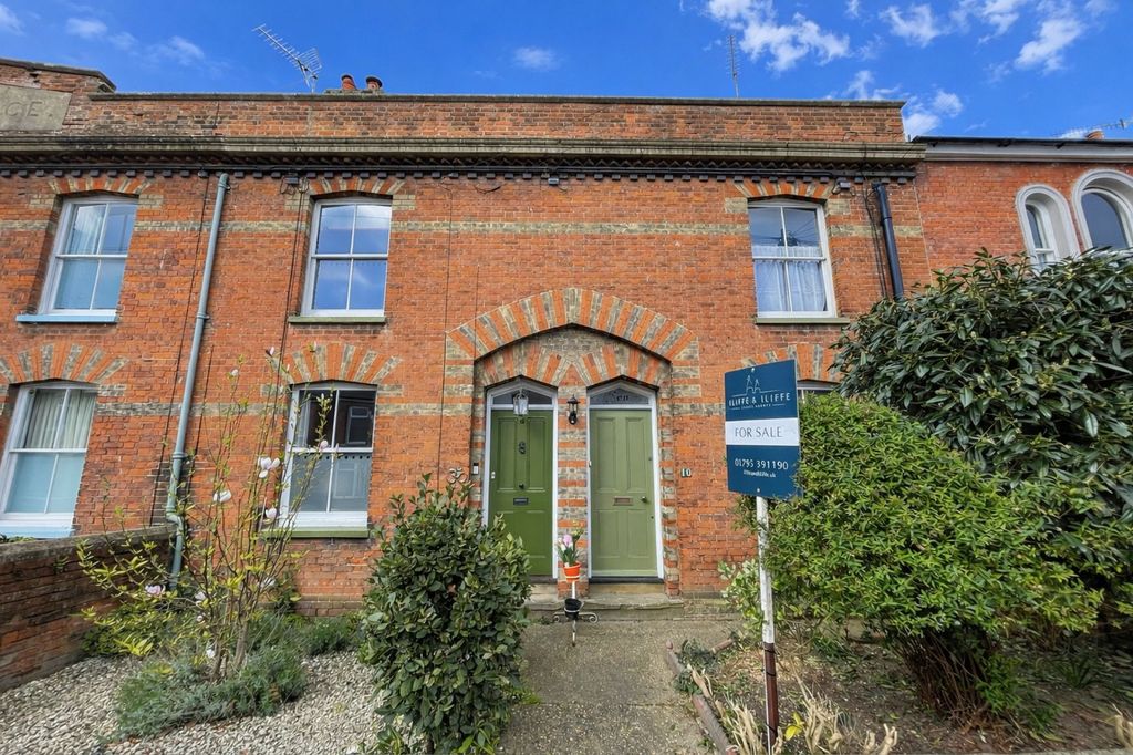 Property photo 1 of 29 Front (2)