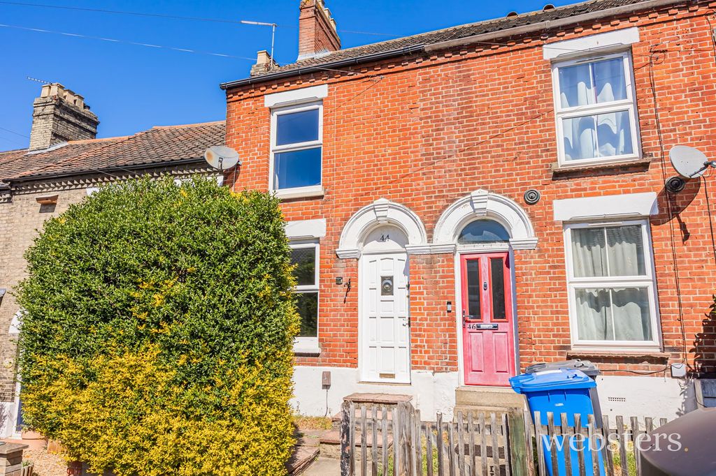 Property photo 1 of 12