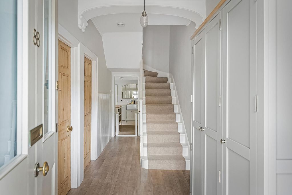Property photo 3 of 22 Hallway