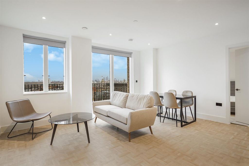 Property photo 2 of 17 33 Papillion Apartments - Apaiks9Mrqb4Ljpijtfl.Jpg