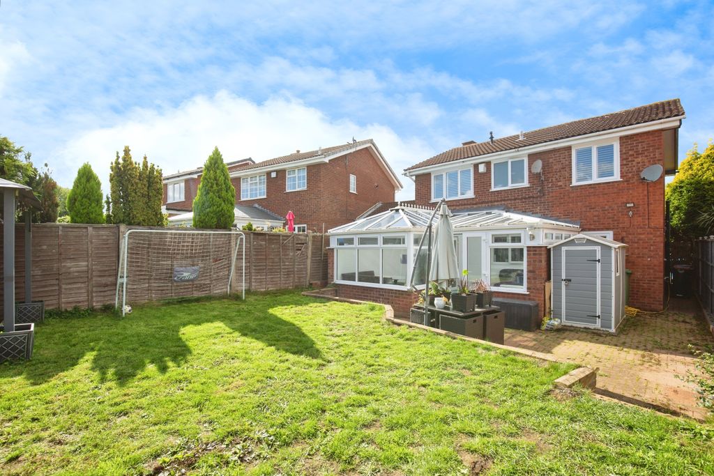 Property photo 2 of 26 24F0494A-Mw-8650