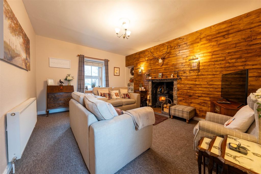 Property photo 2 of 31 Dsc01204-Hdr.Jpg