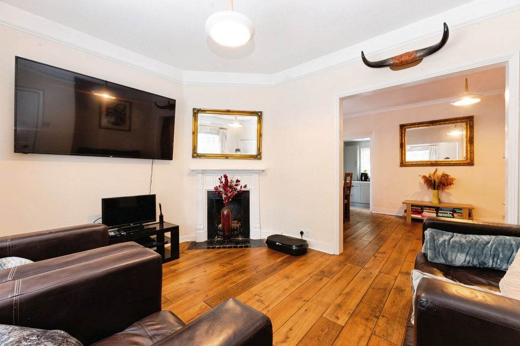 Property photo 2 of 14 Photo
