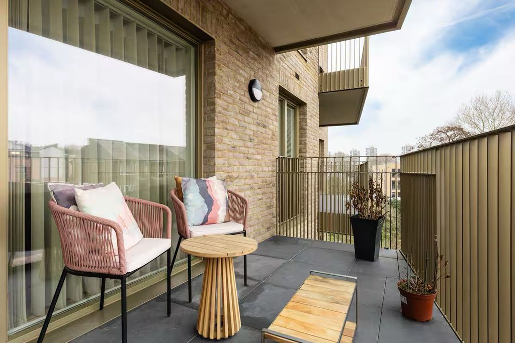 Property photo 2 of 10 Photo 4