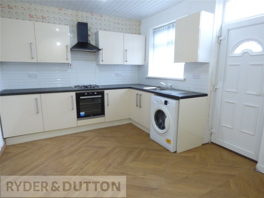 Property photo 3 of 17 Kitchen Diner