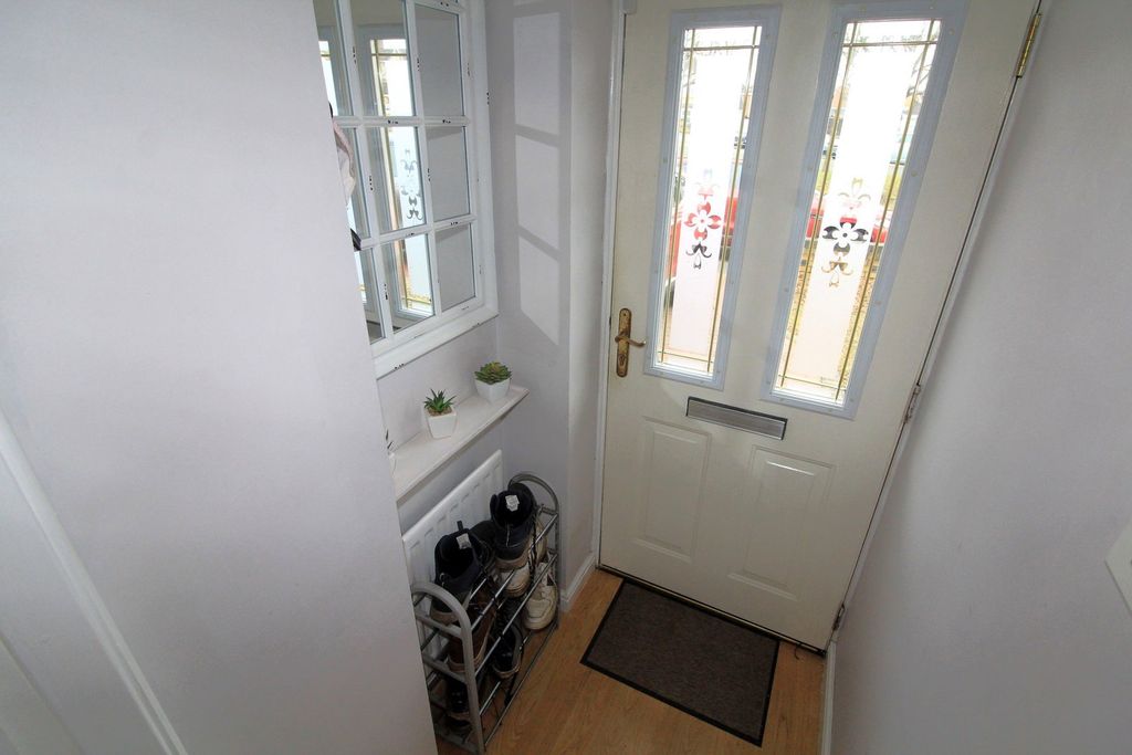 Property photo 2 of 21