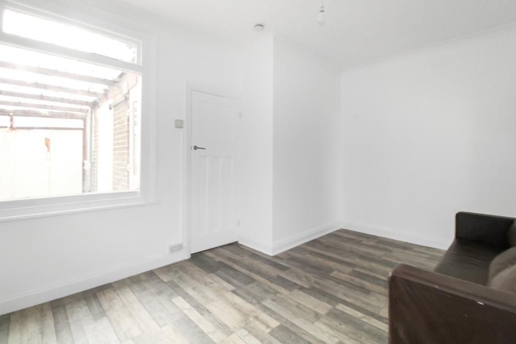 Property photo 2 of 7 Photo 2