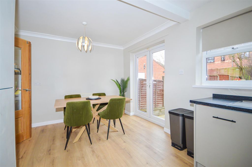 Property photo 3 of 13 Dining Kitchen