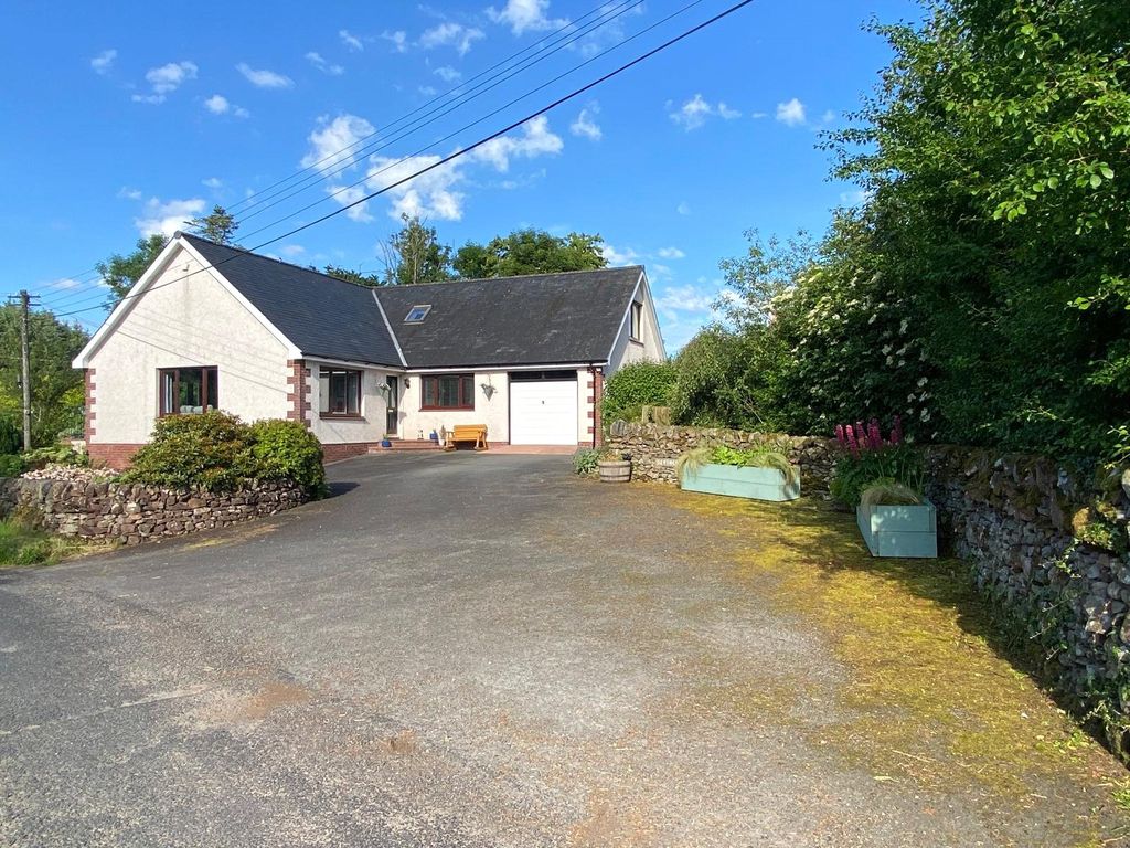 Property photo 1 of 19 Picture No. 32