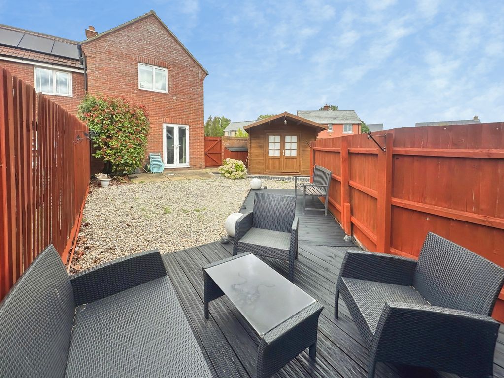 Property photo 2 of 9
