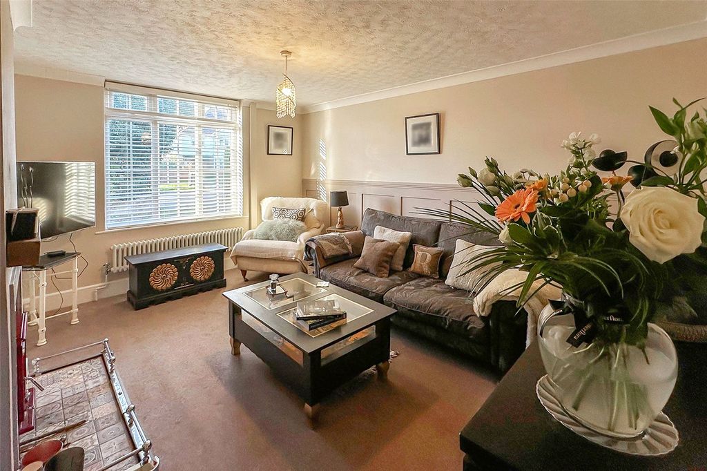 Property photo 3 of 29 Picture No. 19