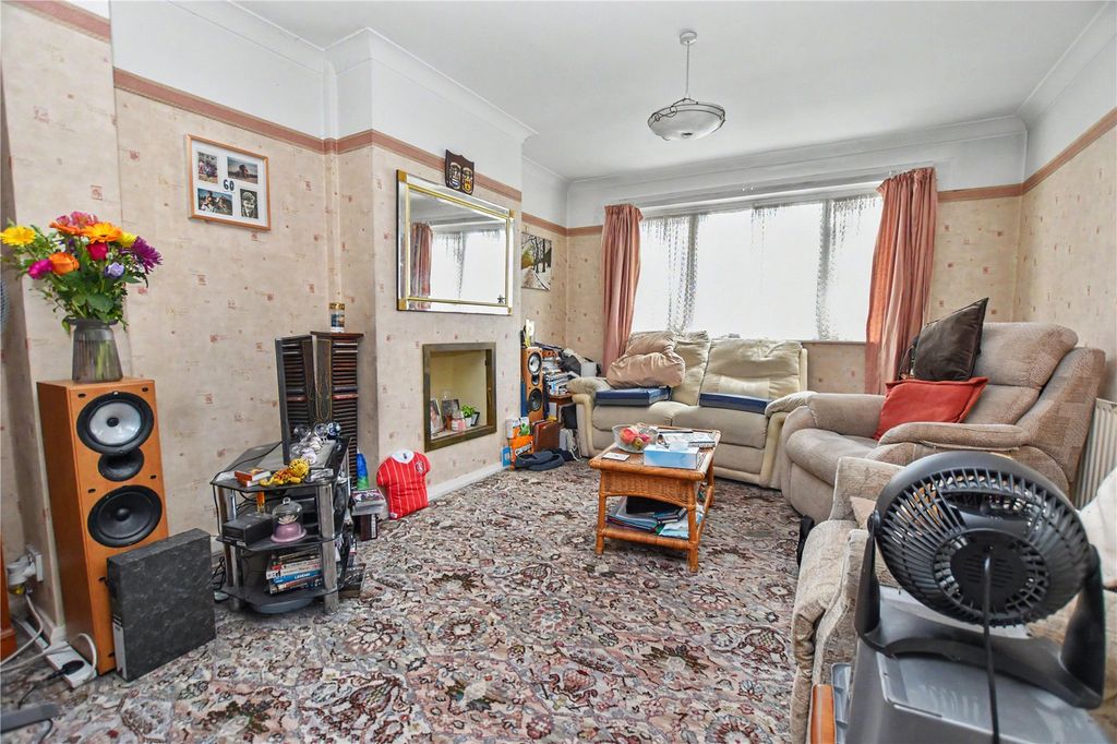 Property photo 3 of 18 Picture No. 11