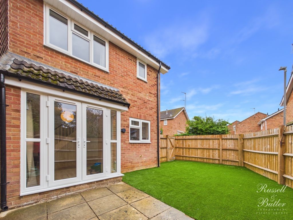 Property photo 1 of 8 Cam01386G0-Pr0177-Still016