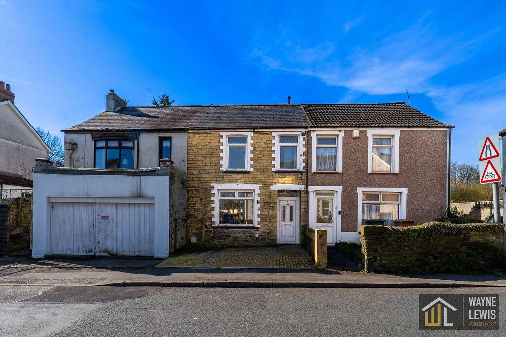 Property photo 1 of 39