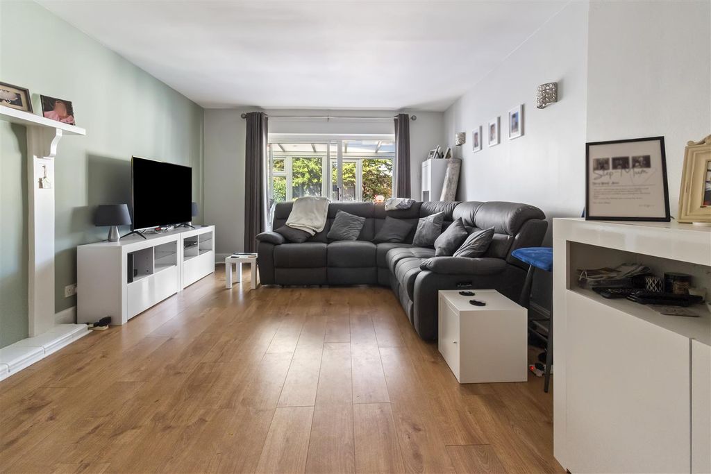 Property photo 2 of 34 16 Mardale Road-016.Jpg