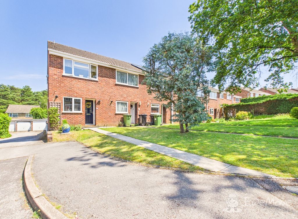 Property photo 1 of 14 Cam03624G0-Pr0240-Still037