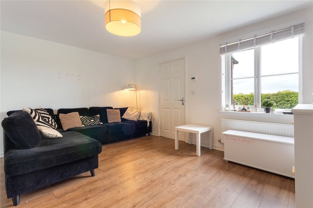 Property photo 2 of 21 Picture No. 66