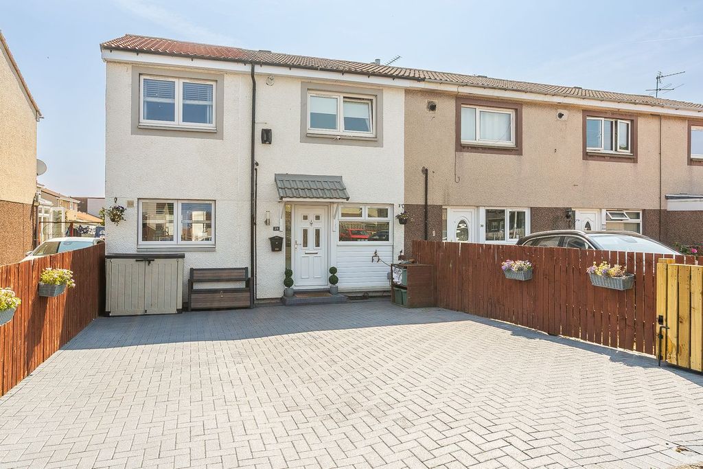 Property photo 1 of 30