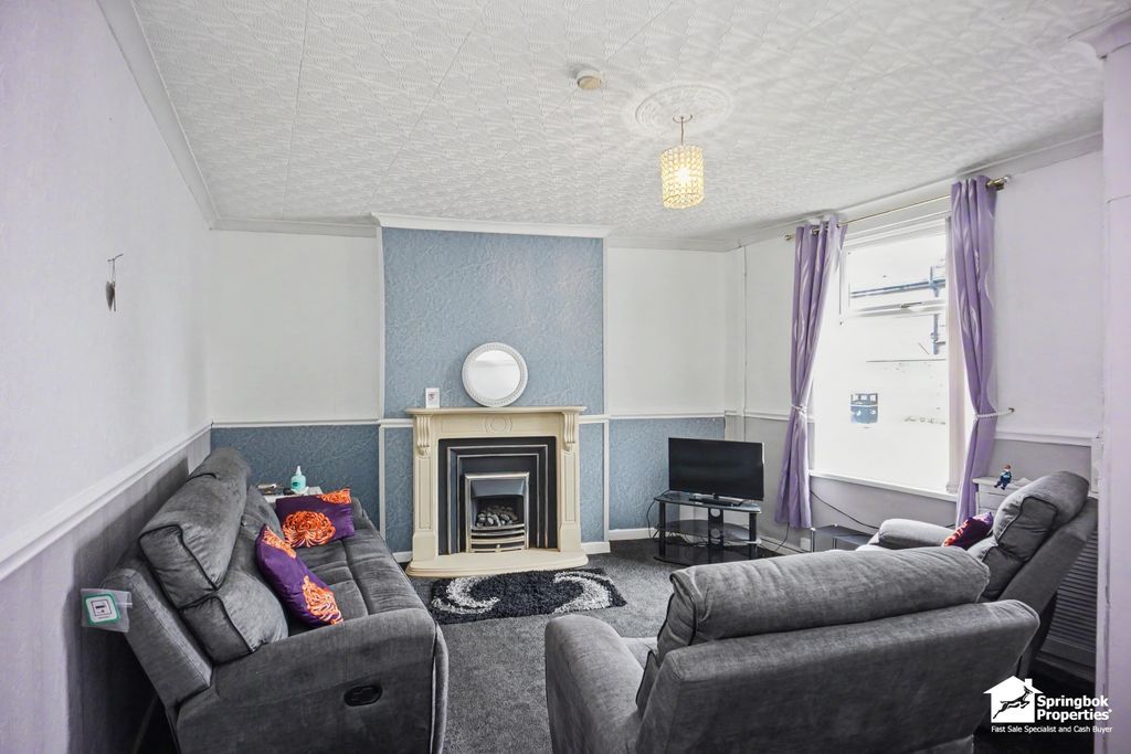 Property photo 2 of 11 Image 1